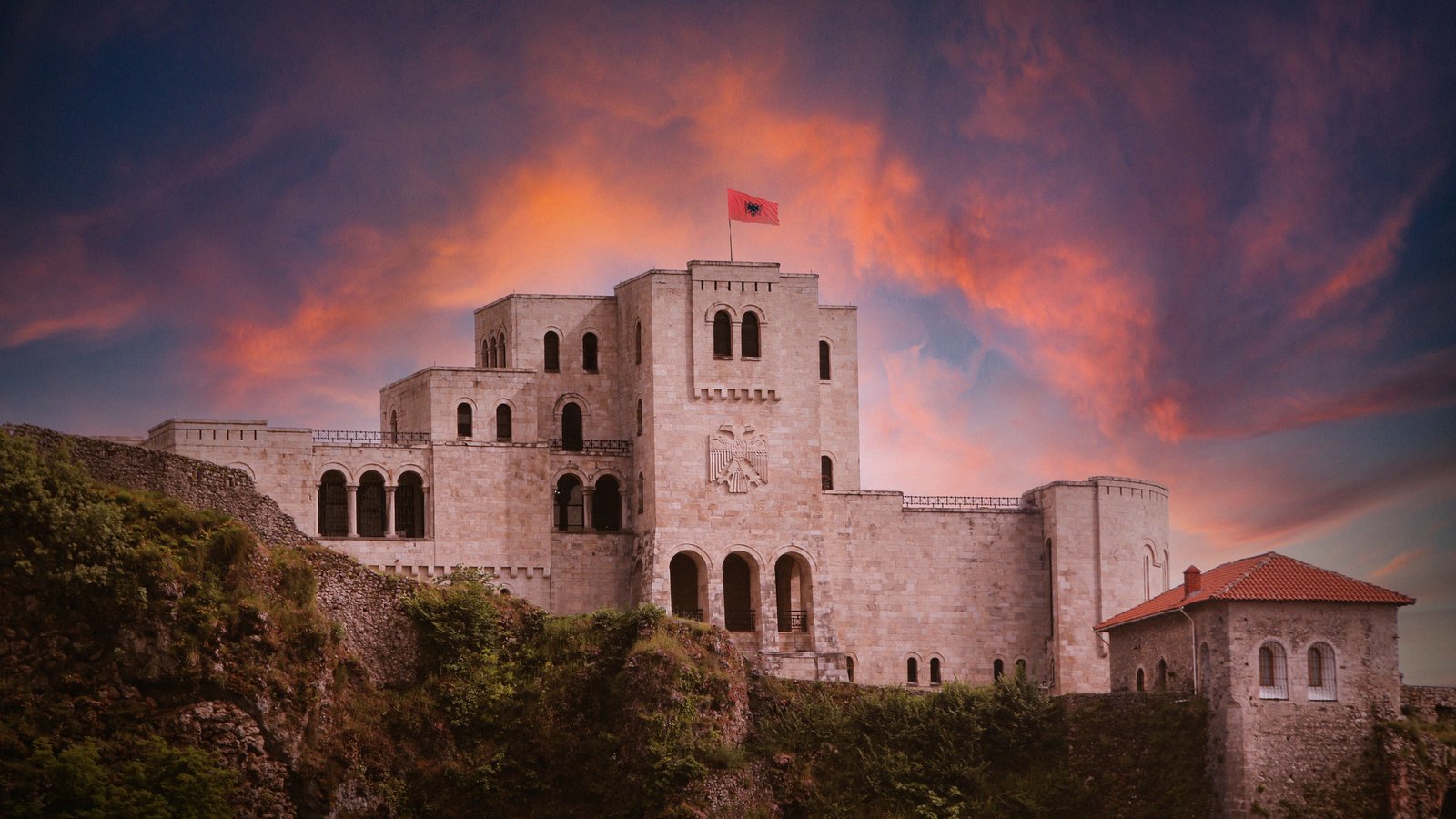 Kruje Castle and old town, a day trip from Tirana by car